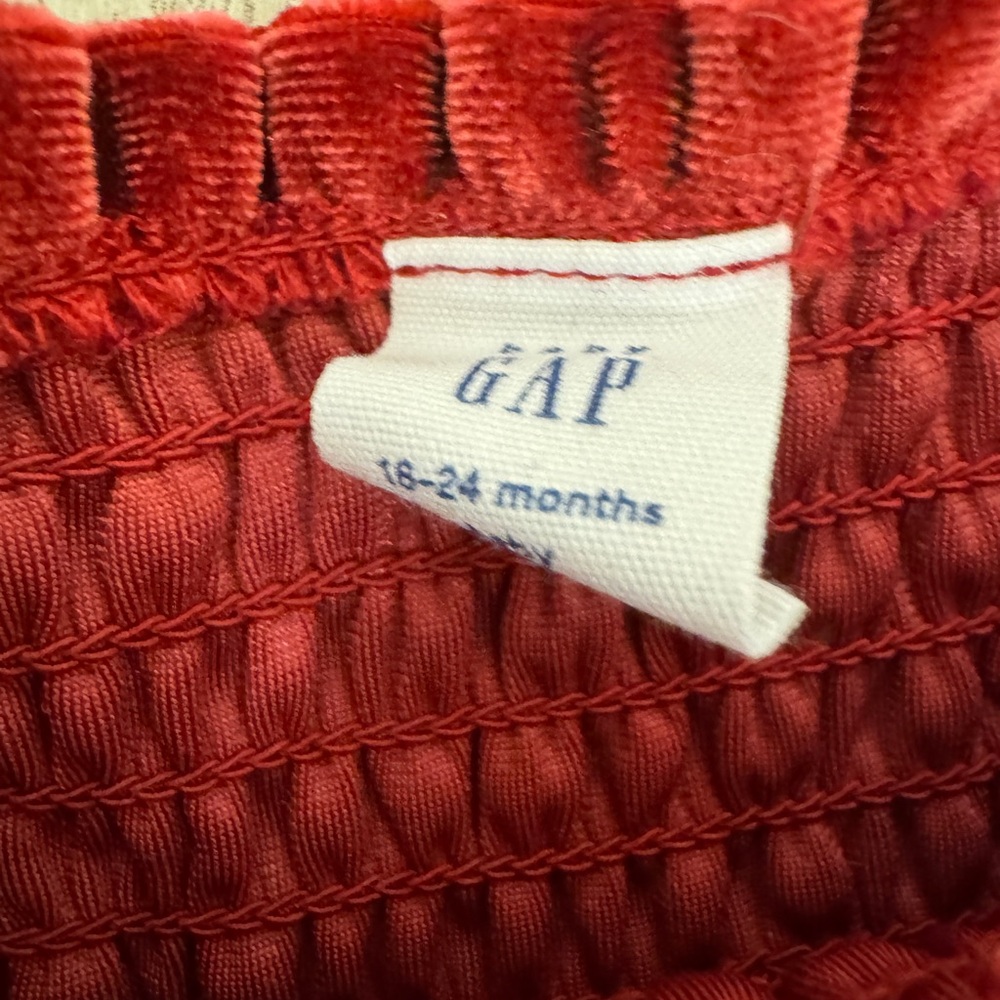 GAP Kids Red Velvet Matching Set - Picture 3 of 7
